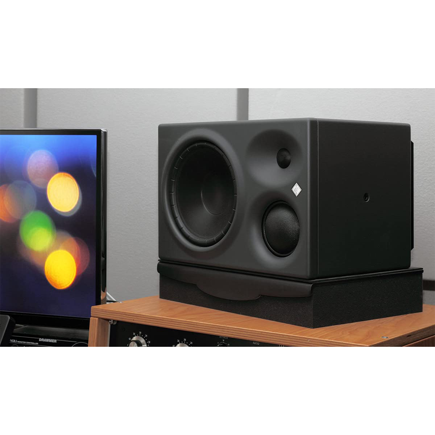 Neumann KH 310 side view – professional studio monitor with accurate frequency response for critical listening.